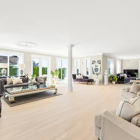 Villa Stavanger Βίλα